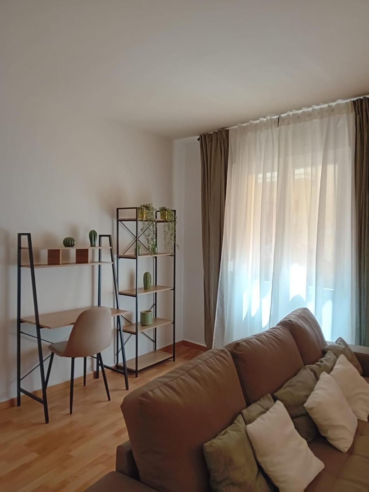 Calle Las Armas 130 Сарагоса Экстерьер фото